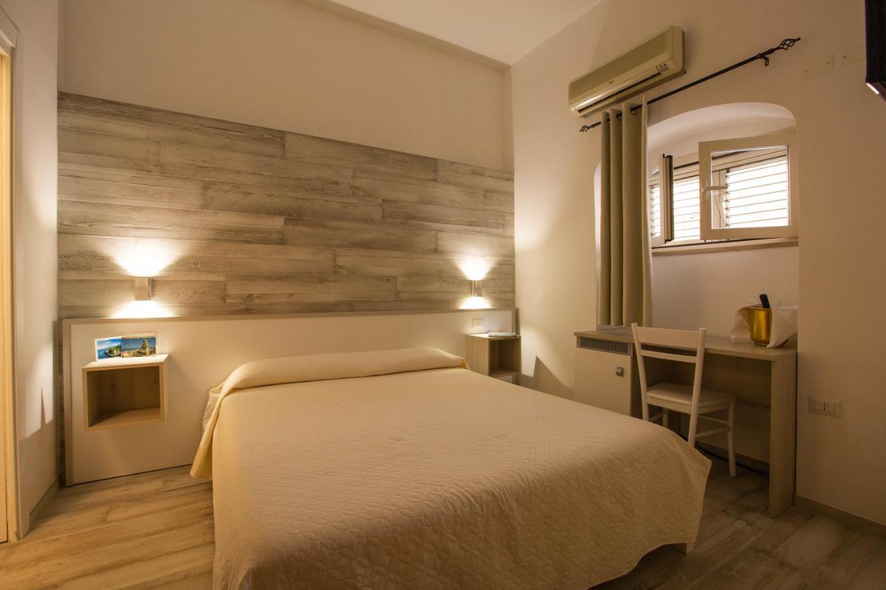 Albergo Labotte เวียสเต ภายนอก รูปภาพ